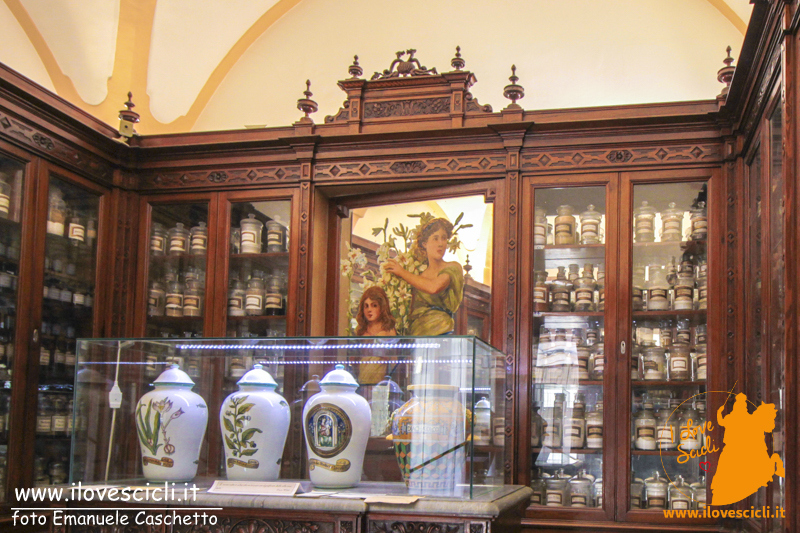 Antica Farmacia Cartia (foto Emanuele Caschetto)