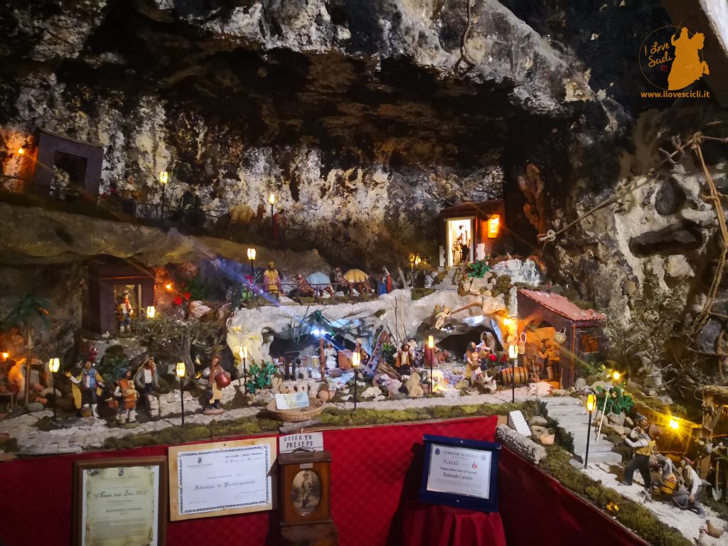 presepe in grotta